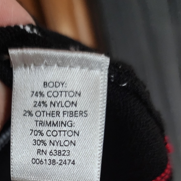 CJ Banks Sweater Vest Black Red & Silver Metallic Stripes Size 14W NWT - Picture 5 of 6